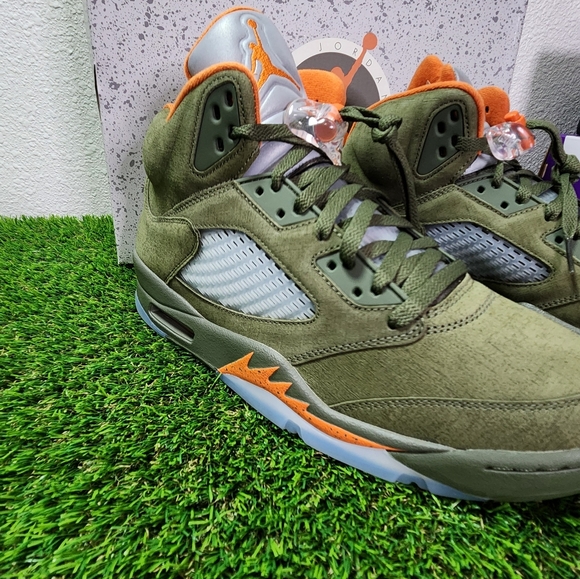 Size 12 - Air Jordan 5 Retro 2024 Olive Green Orange Suede (DD0587-308) - Picture 6 of 10